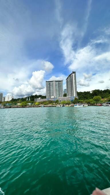 Apartment Jq#05 View Slide Loftbed 2r1b 5pax Near Suria Mall, Gaya St, Sicc *